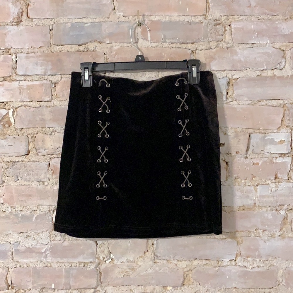 Velvet skirt